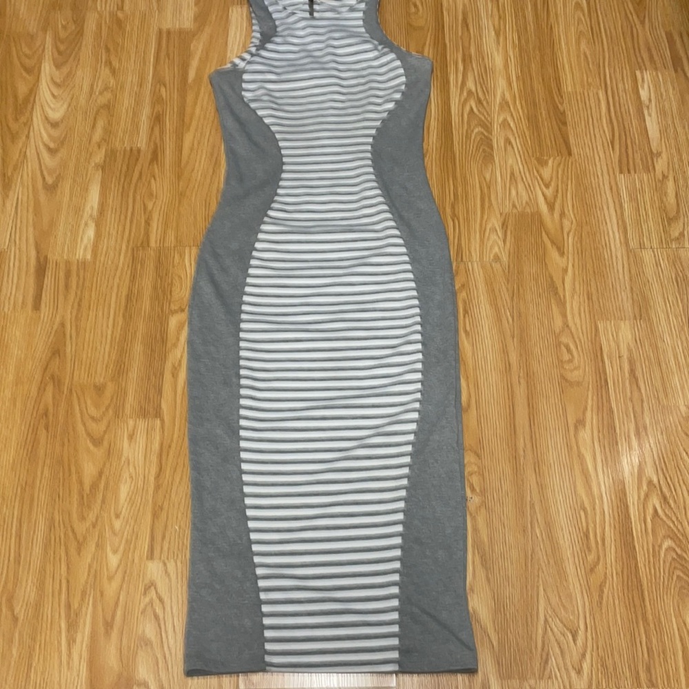 Poof Couture Size M long slenderizing dress Gray and White Striped
